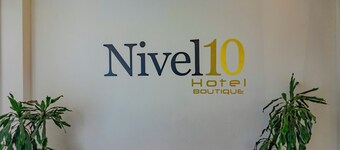 十級汽車旅館及飯店