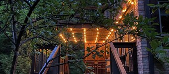 Mountain Lodge Retreat, Near New Paltz &Hikes.
Nature and modern convenience.