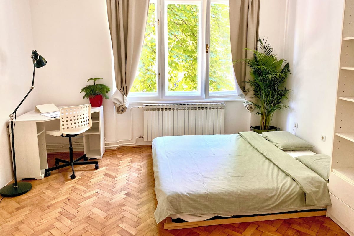 Appartement Confort, vue ville | 1 chambre, rideaux occultants, fer et planche à repasser, Wi-Fi gratuit