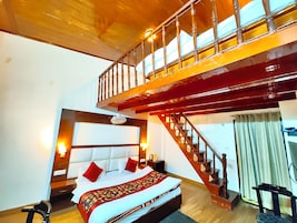 Ropa de cama hipoalergénica, escritorio, wifi gratis y ropa de cama