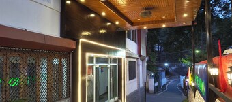 Hotel Moon Nainital Near Mall Road Lake 