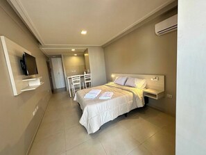 1 bedroom, iron/ironing board, WiFi, bed sheets - Norte Vip - Studio (San Miguel de Tucumán)