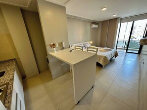 1 bedroom, iron/ironing board, WiFi, bed sheets - Norte Vip - Studio (San Miguel de Tucumán)