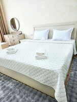 Deluxe Apartment, City View | 2 bedrooms, premium bedding, individually furnished, blackout drapes