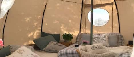 1 bedroom, travel crib, free WiFi, bed sheets