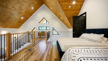 1 bedroom, individually decorated, individually furnished, bed sheets