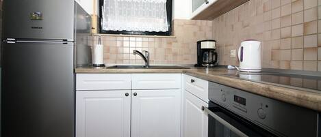 Leilighet (Two Bedroom Apartment With Balcony) | Eget kjøkken | Kjøleskap