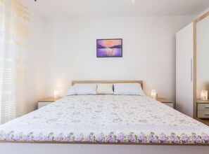 Apartment (Two Bedroom Apartment Retreat with Ba) - Stylish Two Bedroom Apartment Retreat With Balcony in Zadar (Zadar)