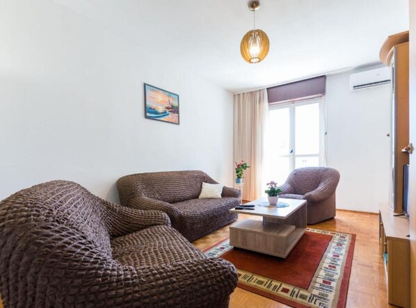 Apartment (Two Bedroom Apartment Retreat with Ba) | Living room - Stylish Two Bedroom Apartment Retreat With Balcony in Zadar (Zadar)