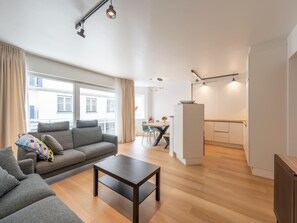 Living area - Apt by Duinbergen Beach (Knokke-Heist)