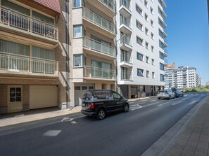 Apartment | Exterior - Apt by Duinbergen Beach (Knokke-Heist)
