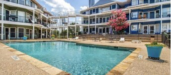 Nana's Condo on Lake Texoma in Pottsboro, Texas