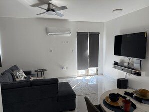 Living area - JRL Suite Oasis - Kingston Central Jamaica (Kingston)