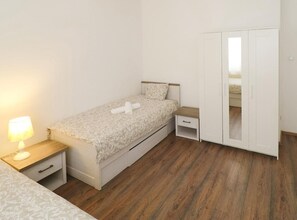 2 Schlafzimmer, Bügeleisen/Bügelbrett, Internetzugang, Bettwäsche