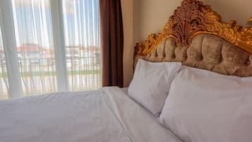 In-room safe, free WiFi