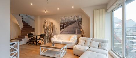 Apartment | Living area