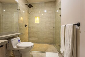 Een bad/douchecombinatie