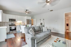 TV, fireplace, DVD player