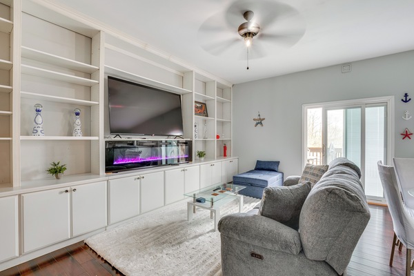 South River Vacation Rental | 2BR | 1BA | 1,100 Sq Ft | 1 Step to Enter