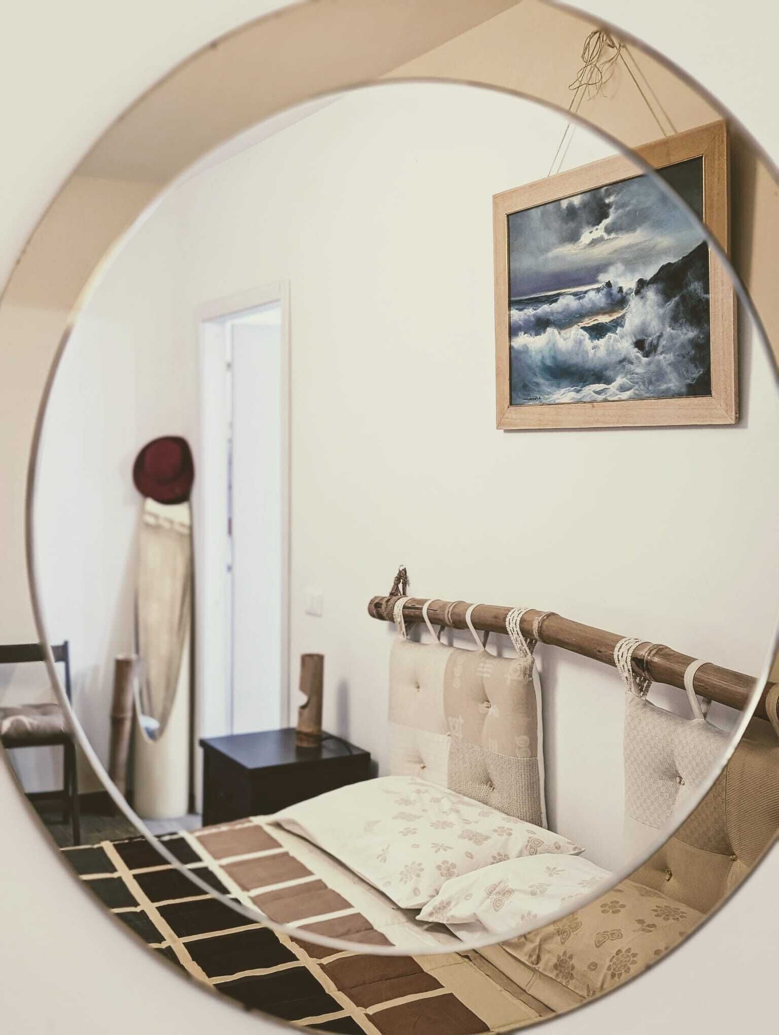 1 chambre, fer et planche à repasser, draps fournis