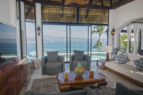 New Listing - Ocean view villa gated community fully staffed