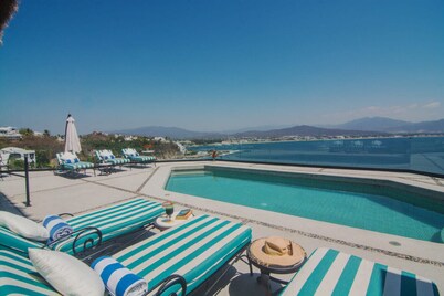 New Listing - Ocean view villa gated community fully staffed