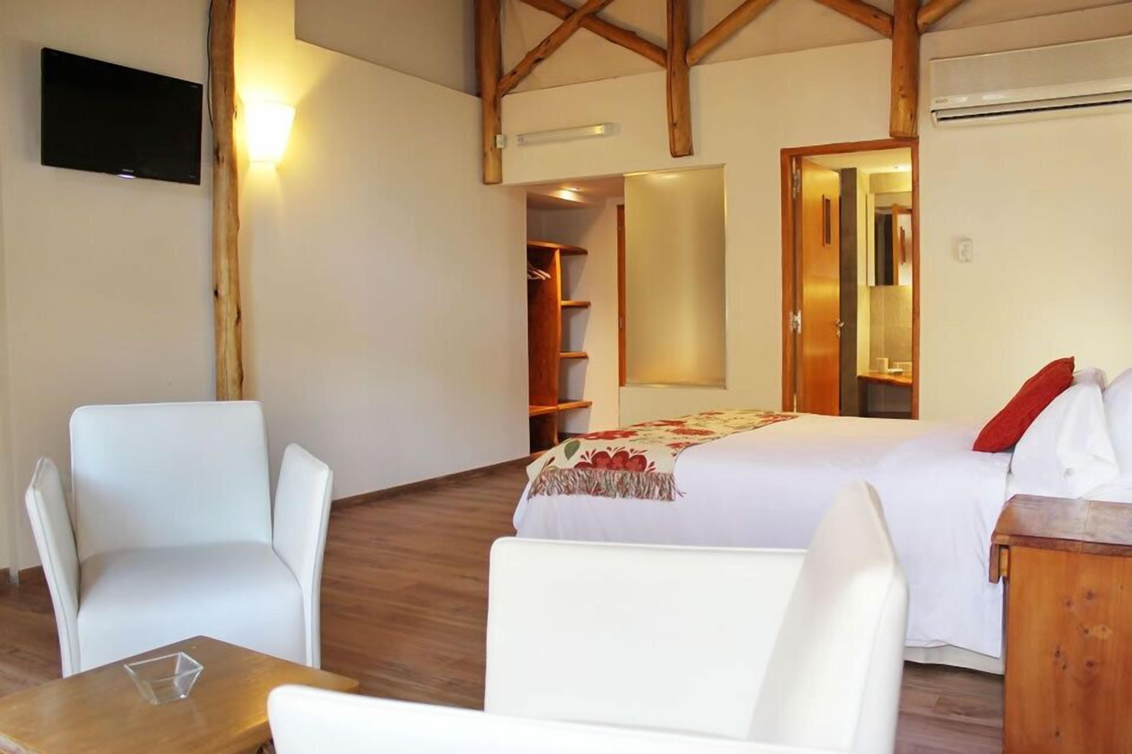 Suite, Garden View