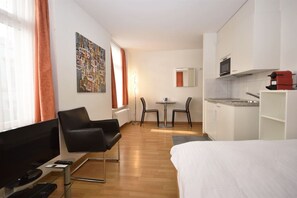 1 bedroom, desk, iron/ironing board, WiFi - Cute studio in the city center - Stork 23 (Zürich)