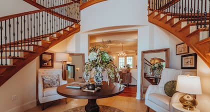 5 Bedroom Estate- Disney Country Opulence
