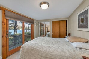 4 soverom, skrivebord, strykejern/-brett og wi-fi