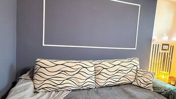 Departamento básico, balcón, vista al jardín | Tabla de planchar con plancha y wifi gratis