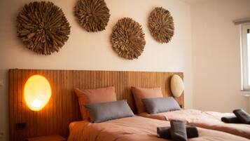 3 habitaciones, tabla de planchar con plancha, wifi y ropa de cama