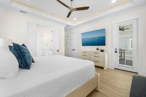 6 bedrooms, iron/ironing board, WiFi, bed sheets