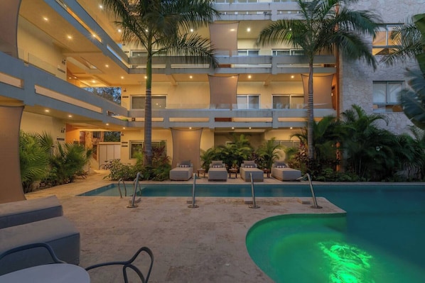Pool