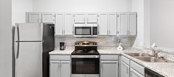 Luxary 2 bedroom Apartment in Mobile,Al