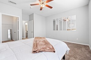 2 bedrooms, WiFi, bed sheets - Luxary 2 bedroom Apartment in Mobile,Al (Mobile)