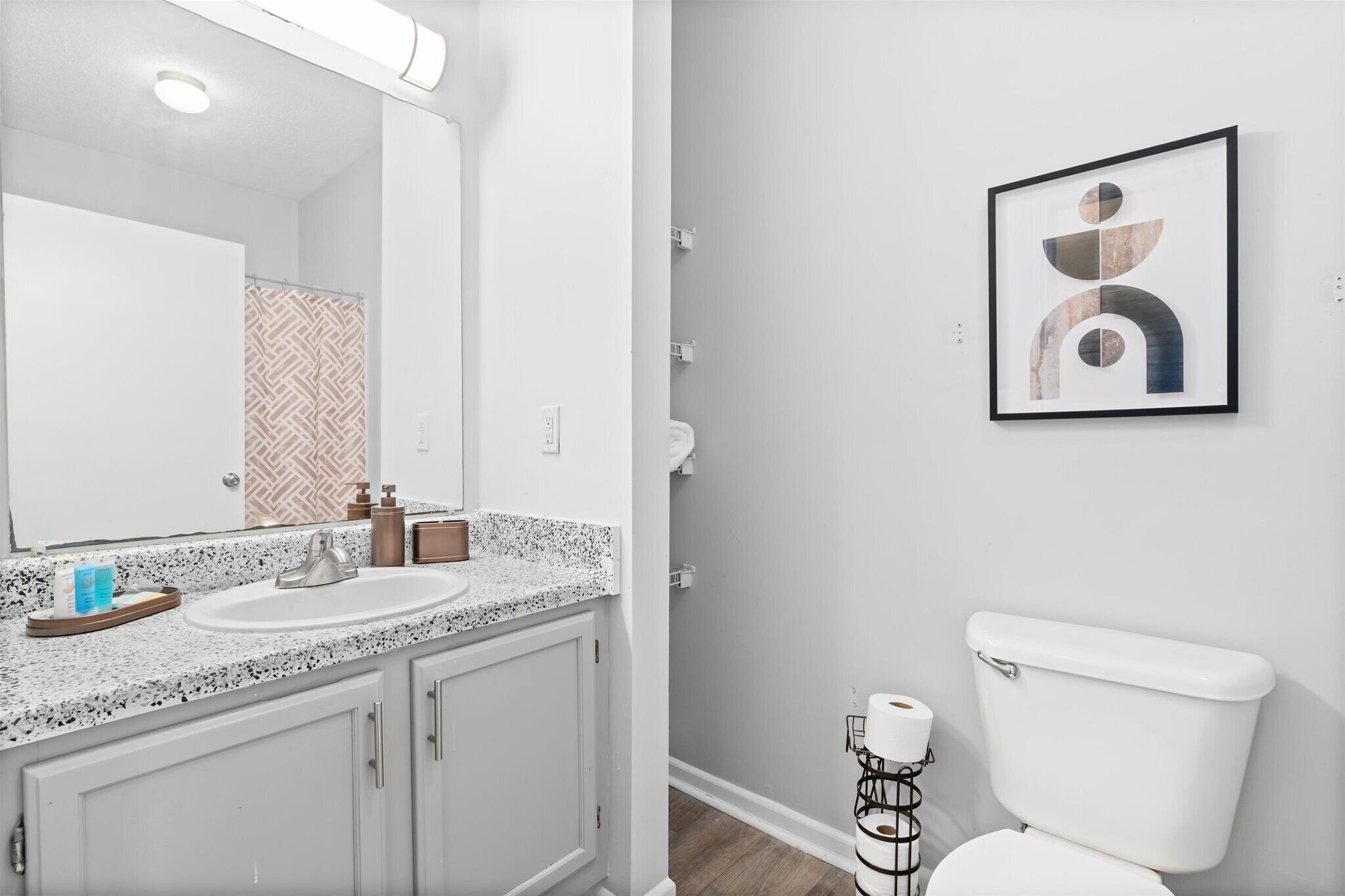 Towels, soap, shampoo, toilet paper