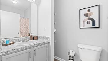 Towels, soap, shampoo, toilet paper