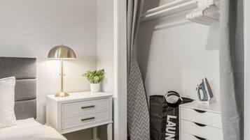 2 bedrooms, desk, iron/ironing board, free WiFi