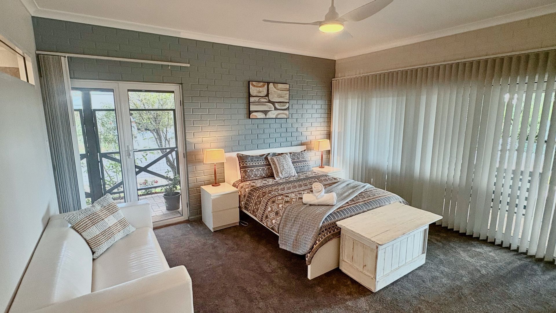 2 habitaciones, tabla de planchar con plancha y wifi gratis 