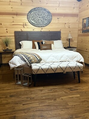 4 bedrooms, iron/ironing board, free WiFi, bed sheets