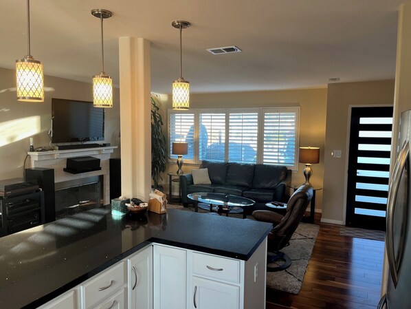 Smart TV, fireplace, music library, stereo