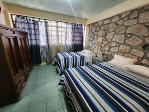 2 bedrooms, desk, iron/ironing board, free WiFi