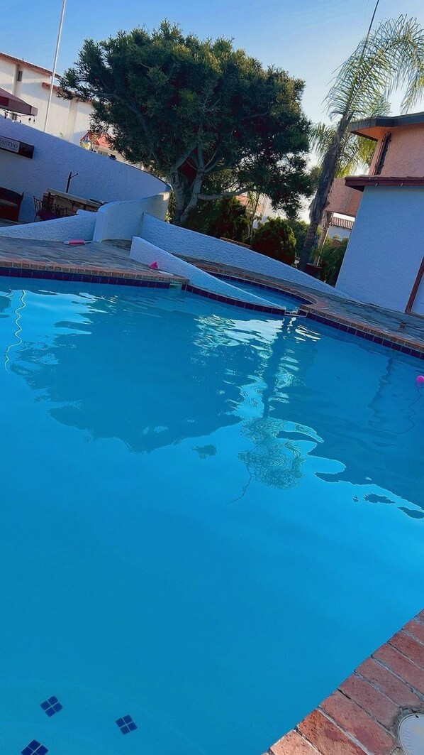 Outdoor pool - Ocean Front Baja Vacation (Playas de Rosarito)
