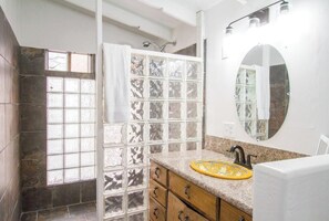 Bathroom - Ocean Front Baja Vacation (Playas de Rosarito)