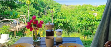 Petit déjeuner continental compris tous les jours