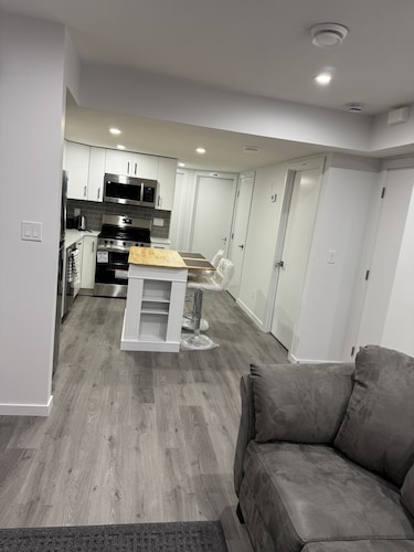 Comfy Cozy One Bedroom Suite