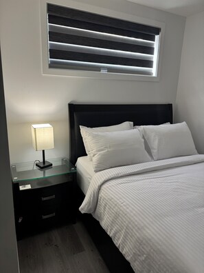 1 bedroom, WiFi - Comfy Cozy One Bedroom Suite (Edmonton)