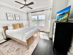 4 bedrooms, iron/ironing board, WiFi, bed sheets