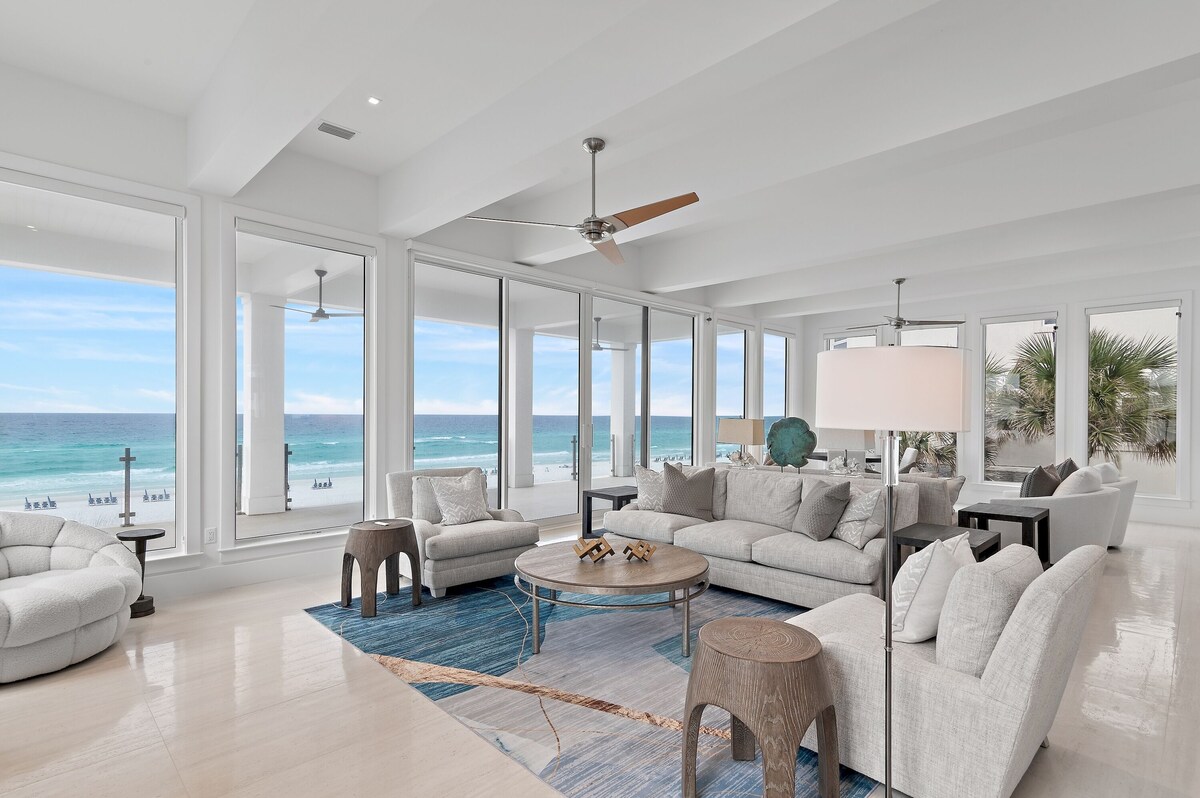 Photo 4 of Regal Beachfront Retreat: Pool, Spa, Chef's Kitchen, Outdoor Kitchen